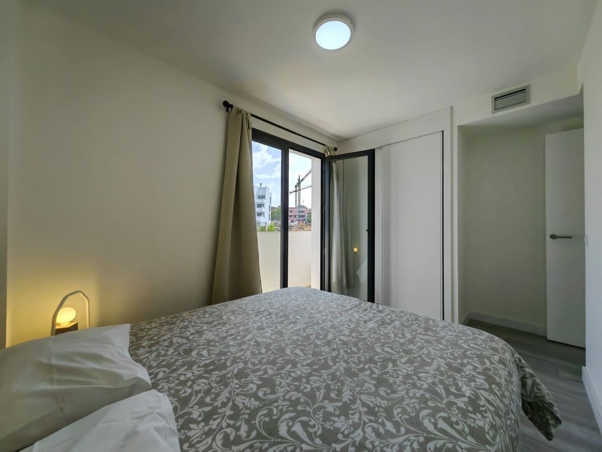 3 bedroom Penthouse for sale in Estepona with pool garage - € 630,000 (Ref: 9691571)