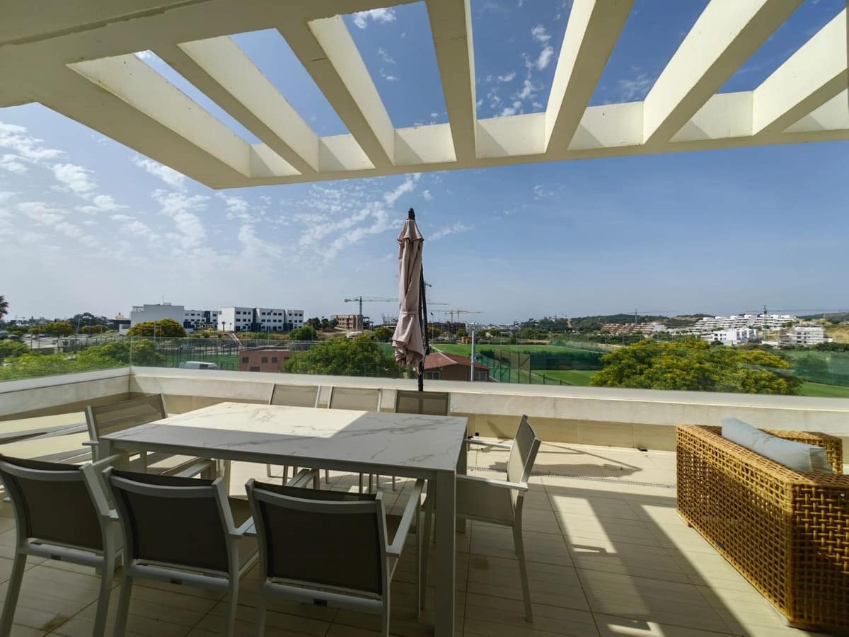 3 bedroom Penthouse for sale in Estepona with pool garage - € 630,000 (Ref: 9691571)