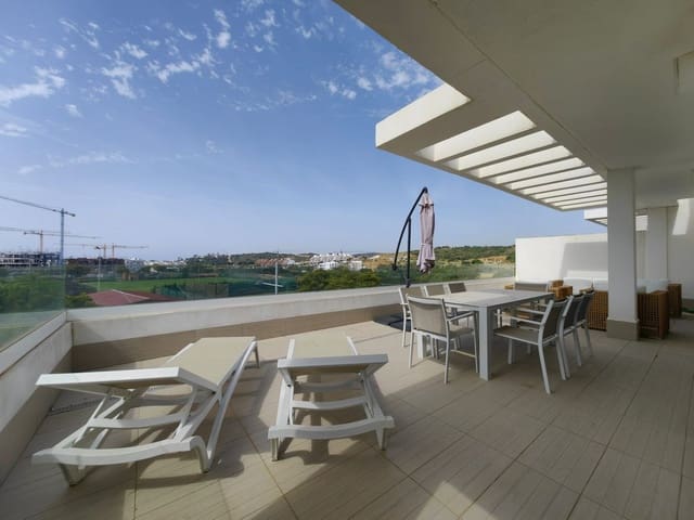 3 bedroom Penthouse for sale in Estepona with pool garage - € 630,000 (Ref: 9691571)
