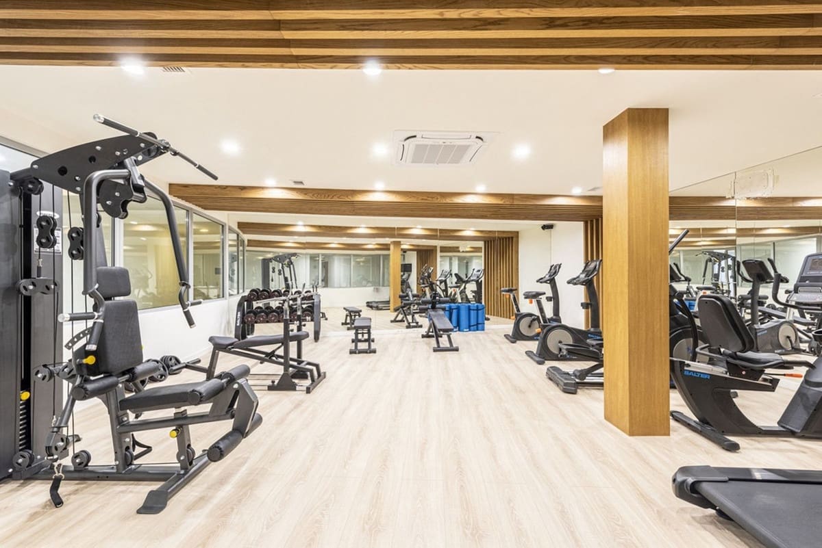 Ático de 2 habitaciones en La Cala de Mijas en venta con piscina garaje - 895.000 € (Ref: 9691572)