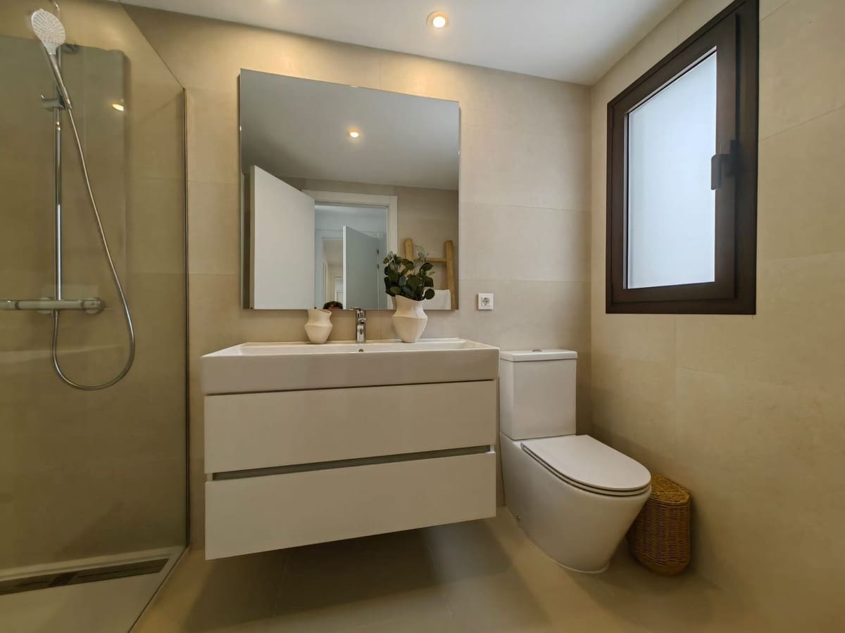 4 bedroom Apartment for sale in Estepona with pool garage - € 950,000 (Ref: 9691577)