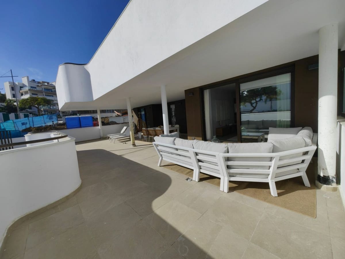 4 bedroom Apartment for sale in Estepona with pool garage - € 950,000 (Ref: 9691577)