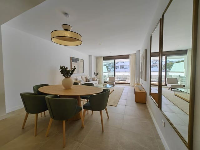 4 bedroom Apartment for sale in Estepona with pool garage - € 950,000 (Ref: 9691577)