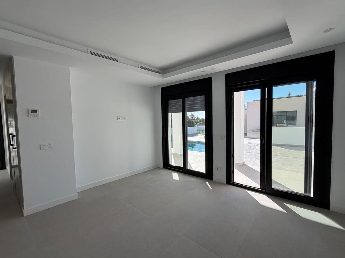 3 bedroom Villa for sale in Campo Mijas with pool garage - € 1,195,000 (Ref: 9691580)