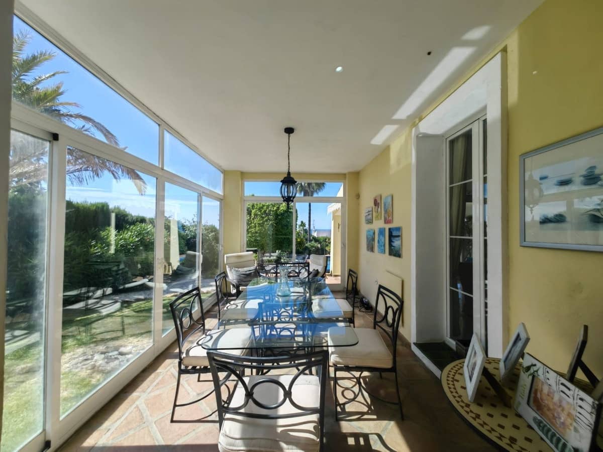 3 soverom Villa til salgs i Estepona med svømmebasseng garasje - € 1 200 000 (Ref: 9691586)