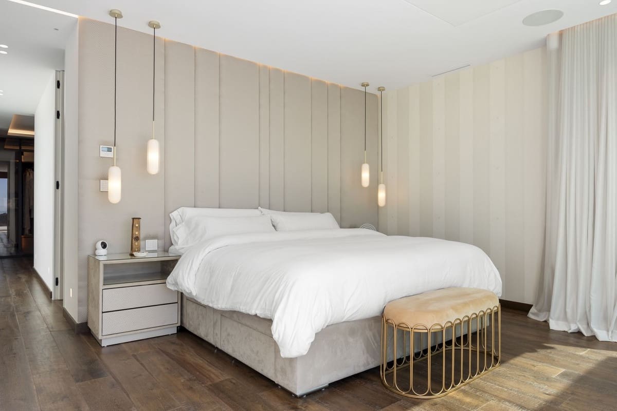 6 Zimmer Villa zu verkaufen in El Paraiso mit Pool Garage - 1.158.000 € (Ref: 9691592)