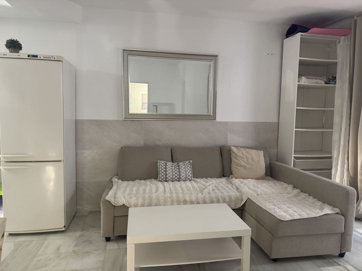 3 sypialnia Apartament na sprzedaż w Marbella z basenem - 780 000 € (Ref: 9691594)