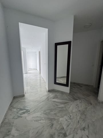 3 sypialnia Apartament na sprzedaż w Marbella z basenem - 780 000 € (Ref: 9691594)