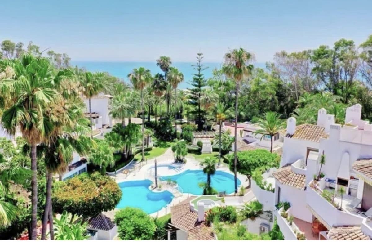3 sypialnia Apartament na sprzedaż w Marbella z basenem - 780 000 € (Ref: 9691594)