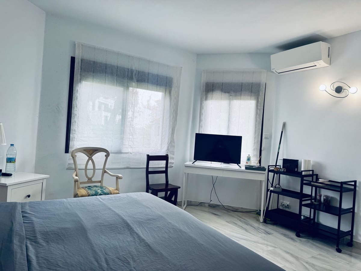 3 sypialnia Apartament na sprzedaż w Marbella z basenem - 780 000 € (Ref: 9691594)