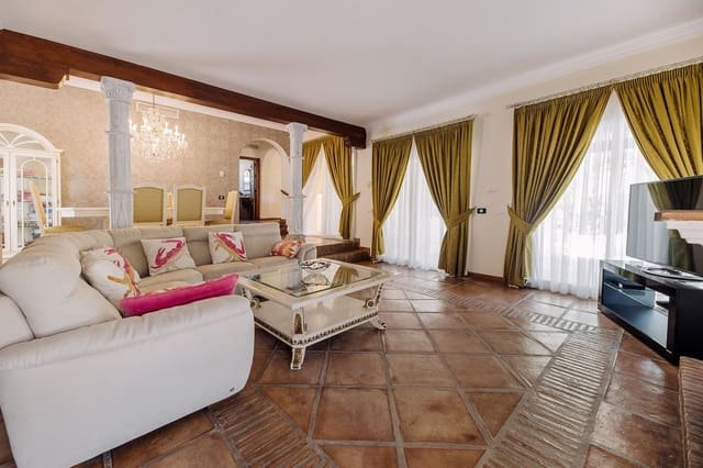 5 soverom Villa til salgs i Bahía de Marbella, Marbella med svømmebasseng garasje - € 3 595 000 (Ref: 9691605)