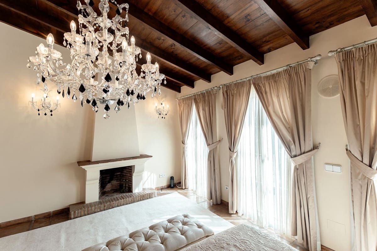 5 Zimmer Villa zu verkaufen in Bahia de Marbella mit Pool Garage - 3.595.000 € (Ref: 9691605)