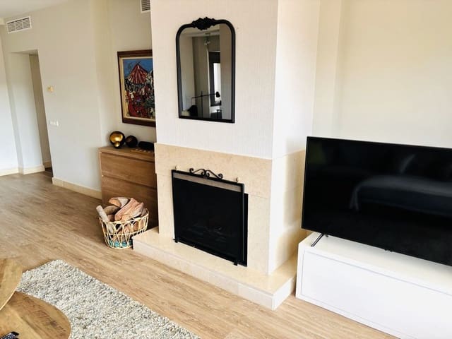 3 sypialnia Penthouse na sprzedaż w Benahavís z basenem garażem - 975 000 € (Ref: 9694012)