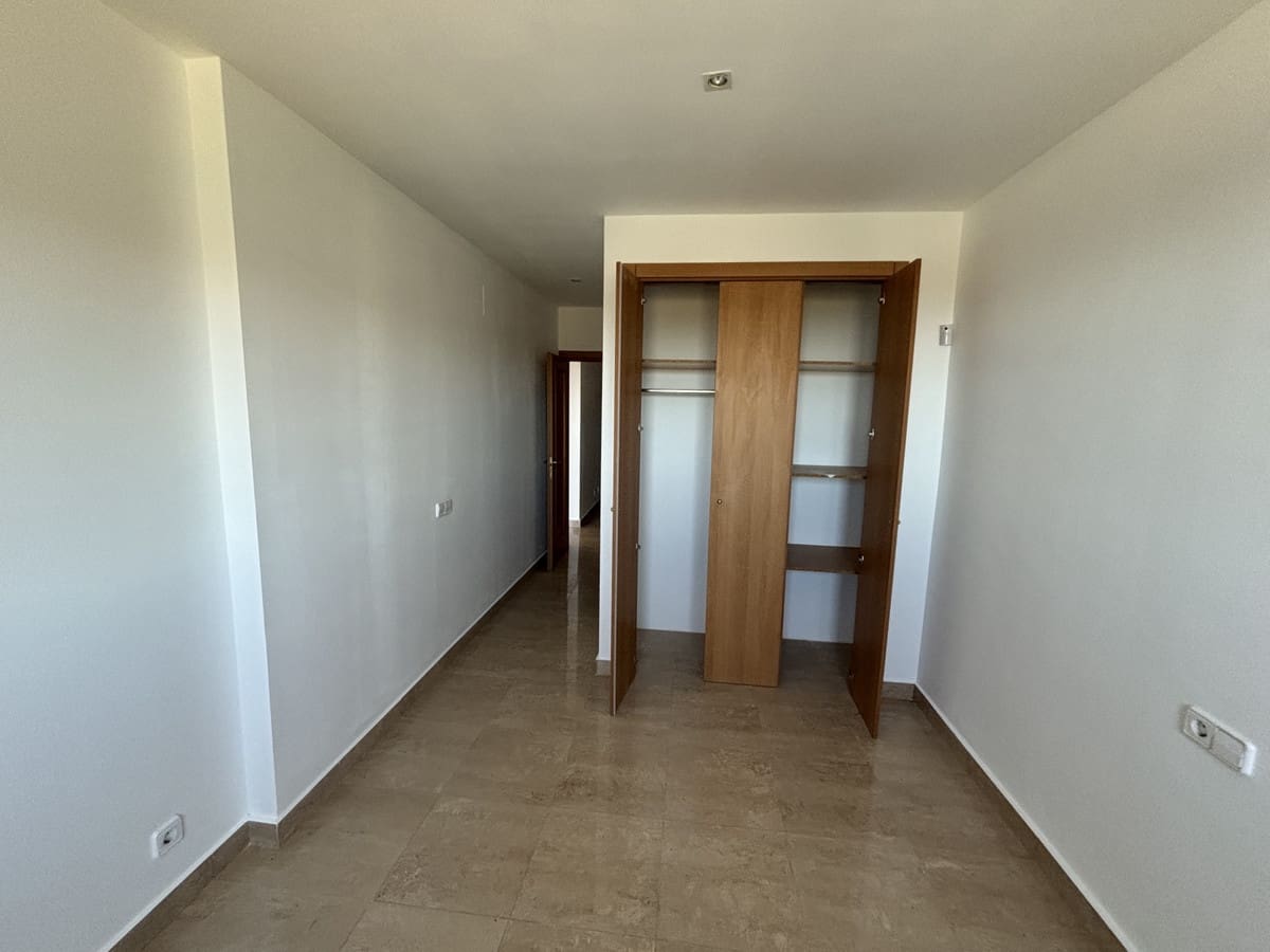 2 sovrum Lägenhet till salu i La Duquesa / Puerto de la Duquesa med pool - 226 000 € (Ref: 9694125)