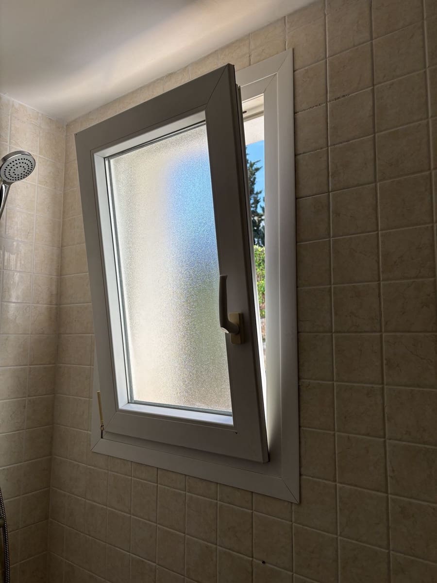 3 soveværelse Penthouse til salg i La Duquesa / Puerto de la Duquesa med swimmingpool - € 368.000 (Ref: 9694138)