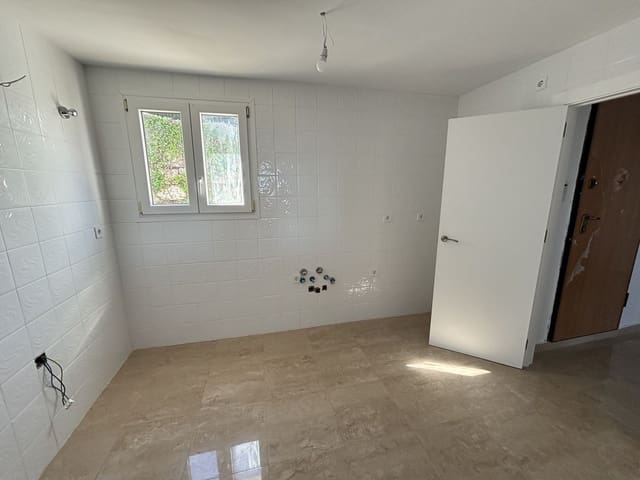 3 soveværelse Penthouse til salg i La Duquesa / Puerto de la Duquesa, Manilva med swimmingpool - € 368.000 (Ref: 9694138)