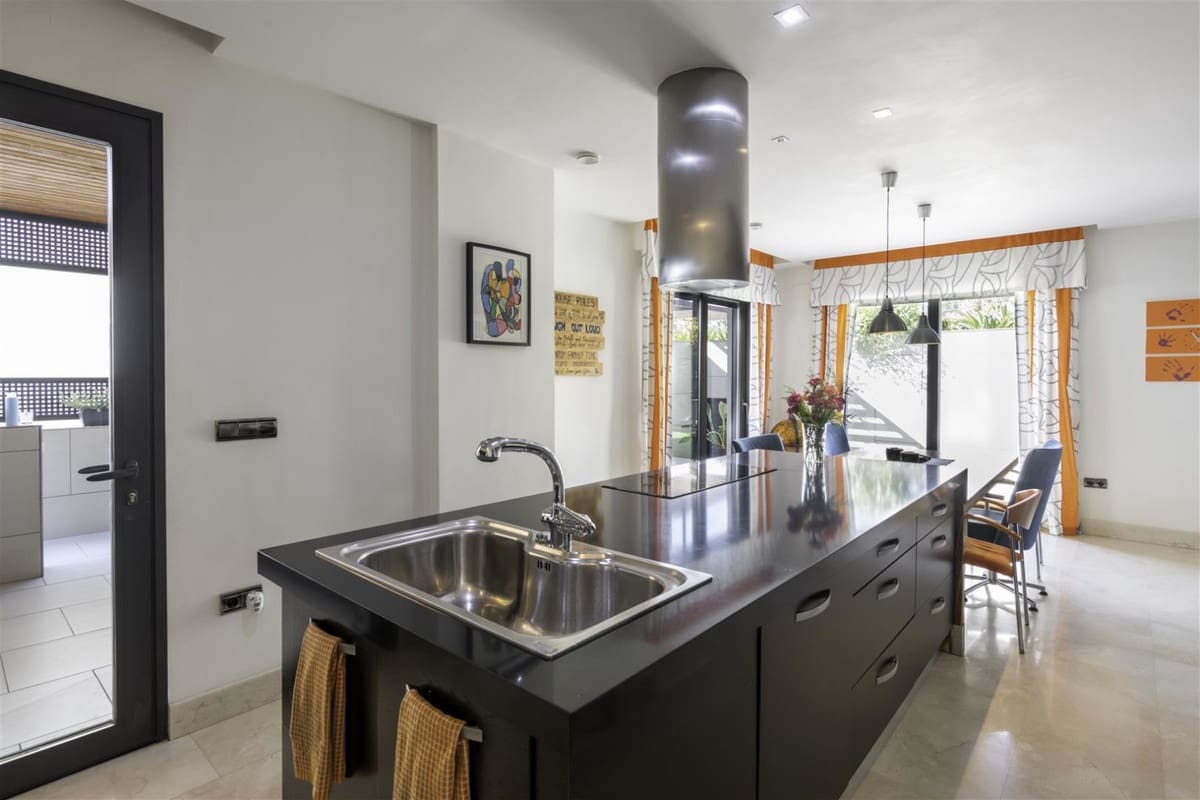 3 camera da letto Villa in vendita in Torremolinos con piscina garage - 988.000 € (Rif: 9694139)