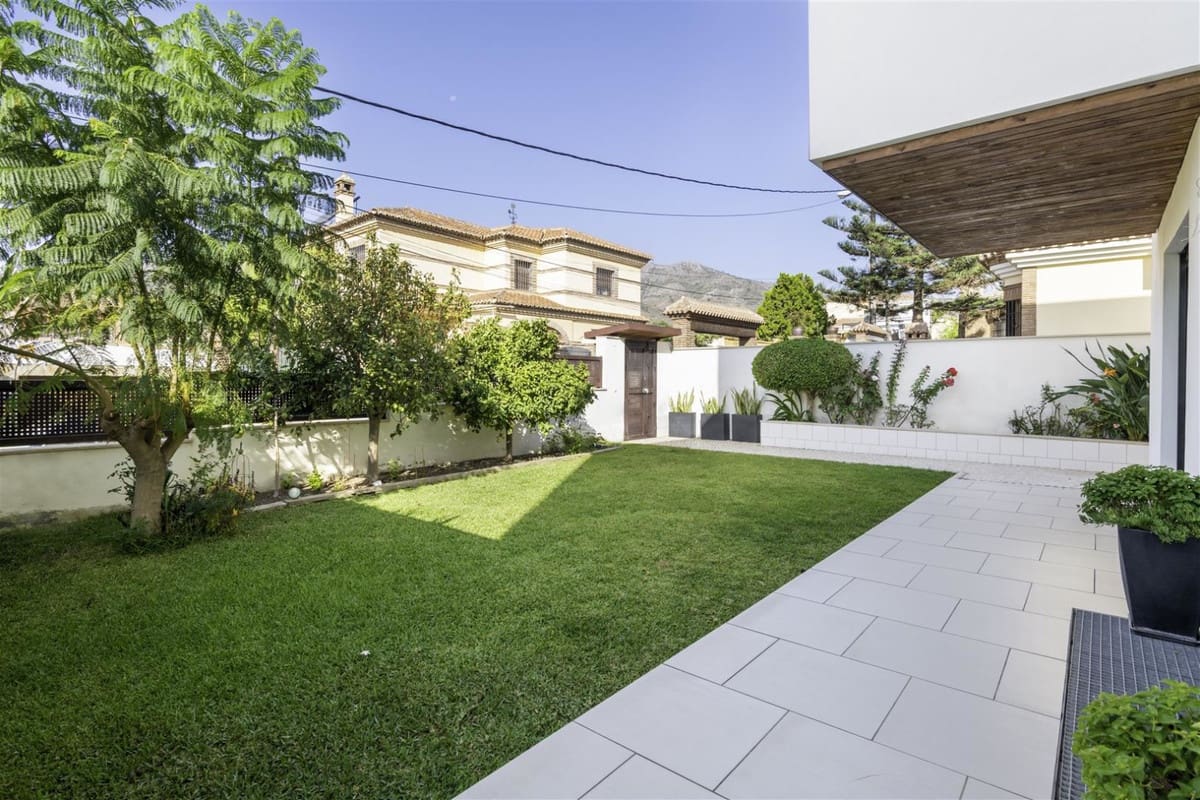 3 camera da letto Villa in vendita in Torremolinos con piscina garage - 988.000 € (Rif: 9694139)