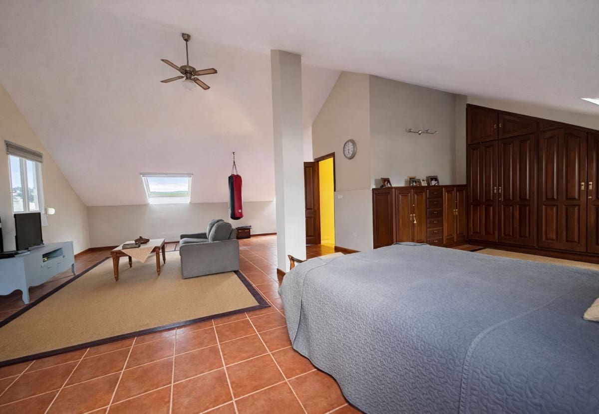 5 sovrum Hus till salu i San Pedro de Alcantara med pool garage - 990 000 € (Ref: 9694146)