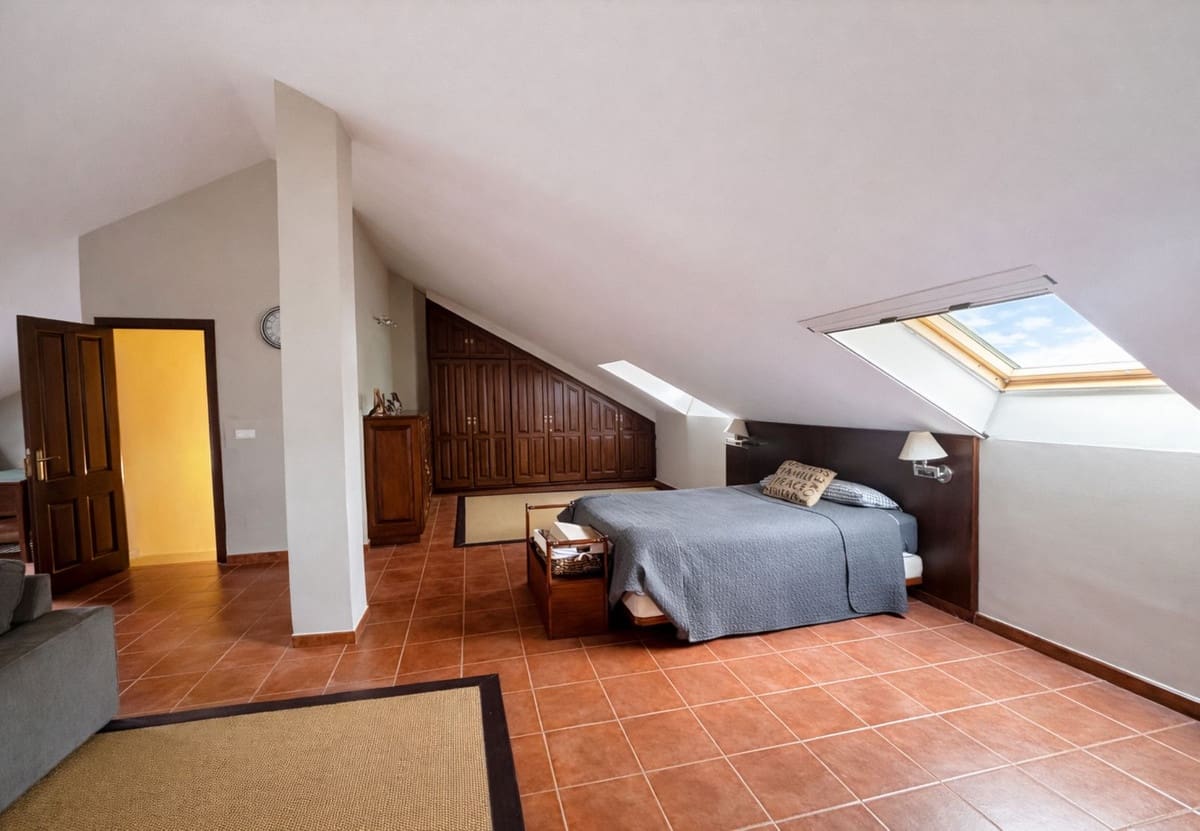 5 sovrum Hus till salu i San Pedro de Alcantara med pool garage - 990 000 € (Ref: 9694146)