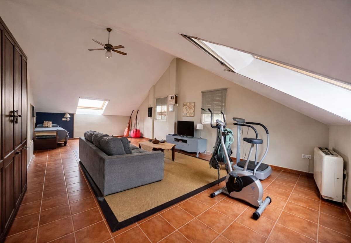 5 sovrum Hus till salu i San Pedro de Alcantara med pool garage - 990 000 € (Ref: 9694146)