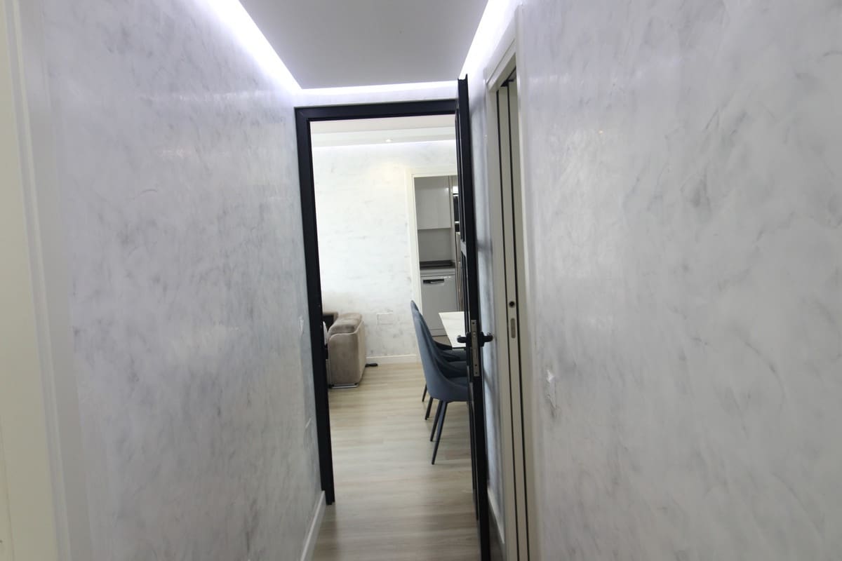 2 bedroom Apartment for sale in Nueva Andalucia with pool garage - € 435,000 (Ref: 9694147)