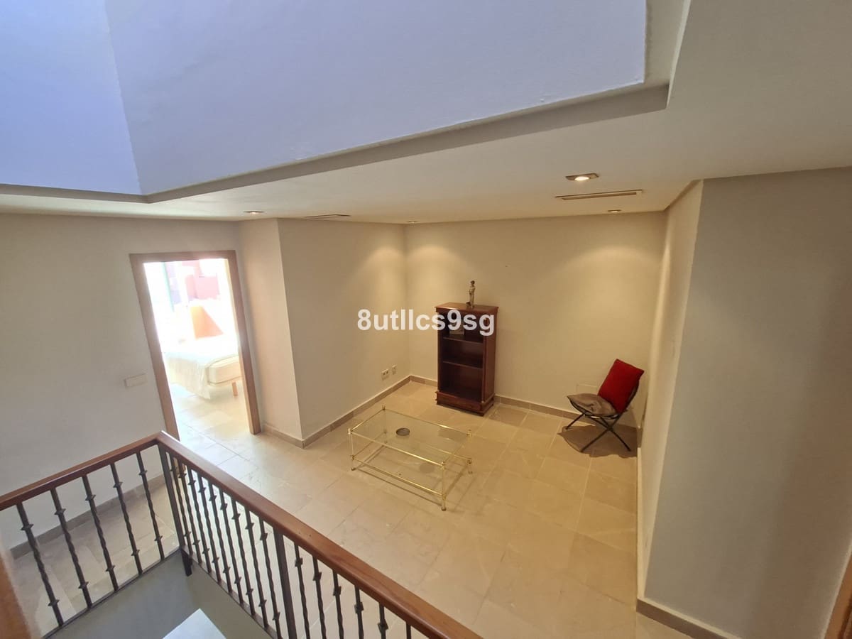 2 soveværelse Byhus til salg i Manilva med swimmingpool garage - € 479.000 (Ref: 9694150)