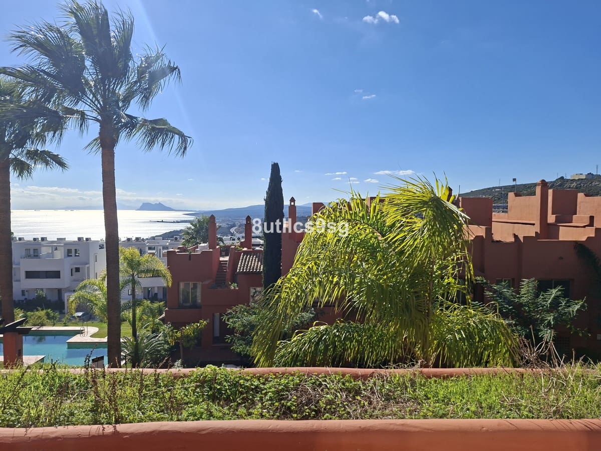 2 soveværelse Byhus til salg i Manilva med swimmingpool garage - € 479.000 (Ref: 9694150)