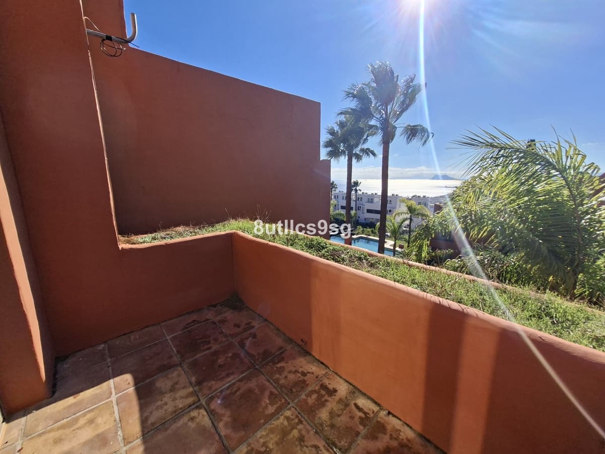 2 soveværelse Byhus til salg i Manilva med swimmingpool garage - € 479.000 (Ref: 9694150)