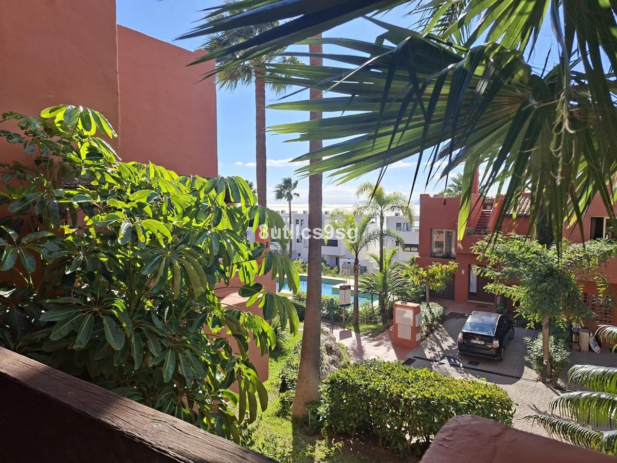 2 soveværelse Byhus til salg i Manilva med swimmingpool garage - € 479.000 (Ref: 9694150)