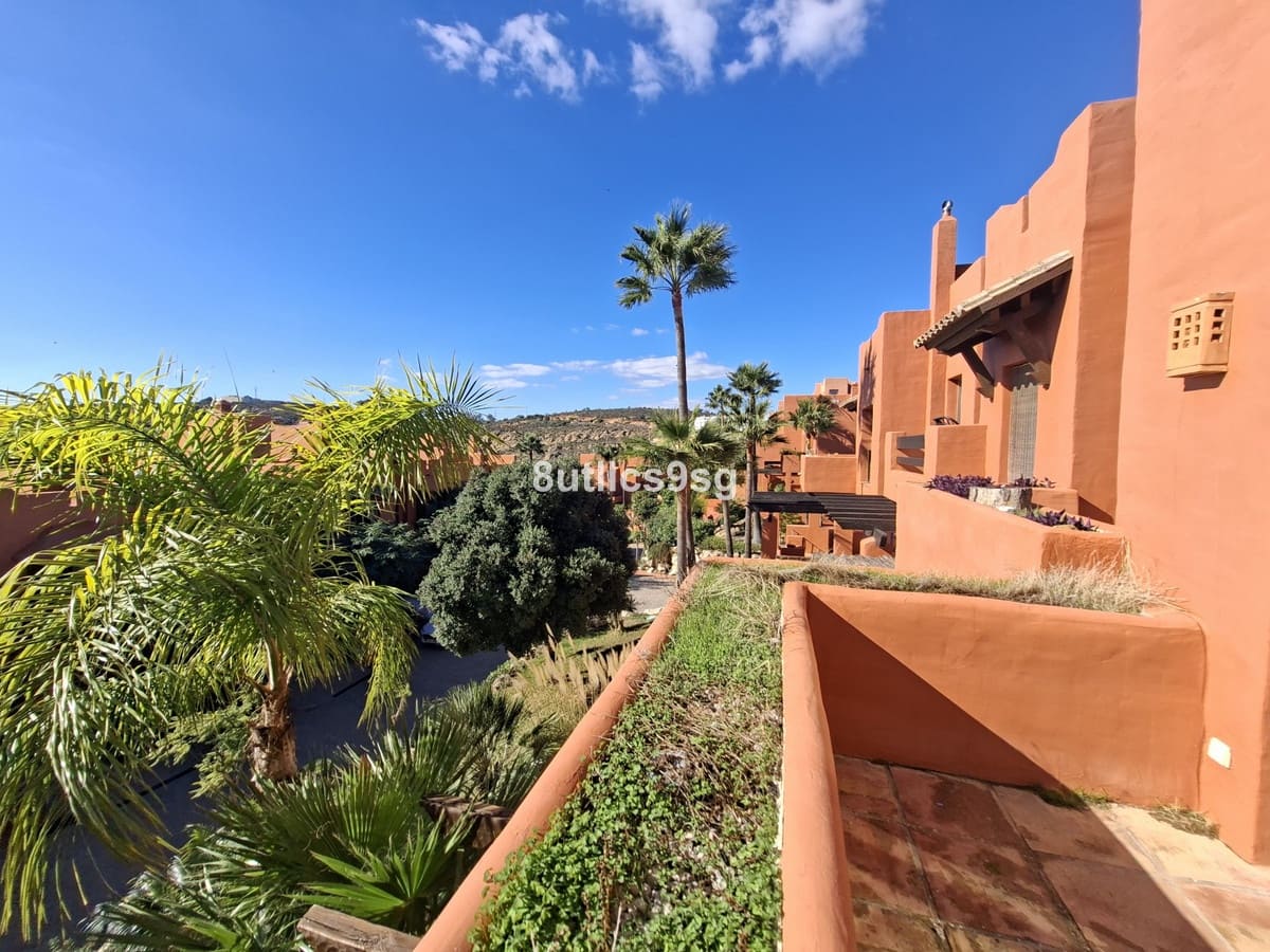 2 soveværelse Byhus til salg i Manilva med swimmingpool garage - € 479.000 (Ref: 9694150)