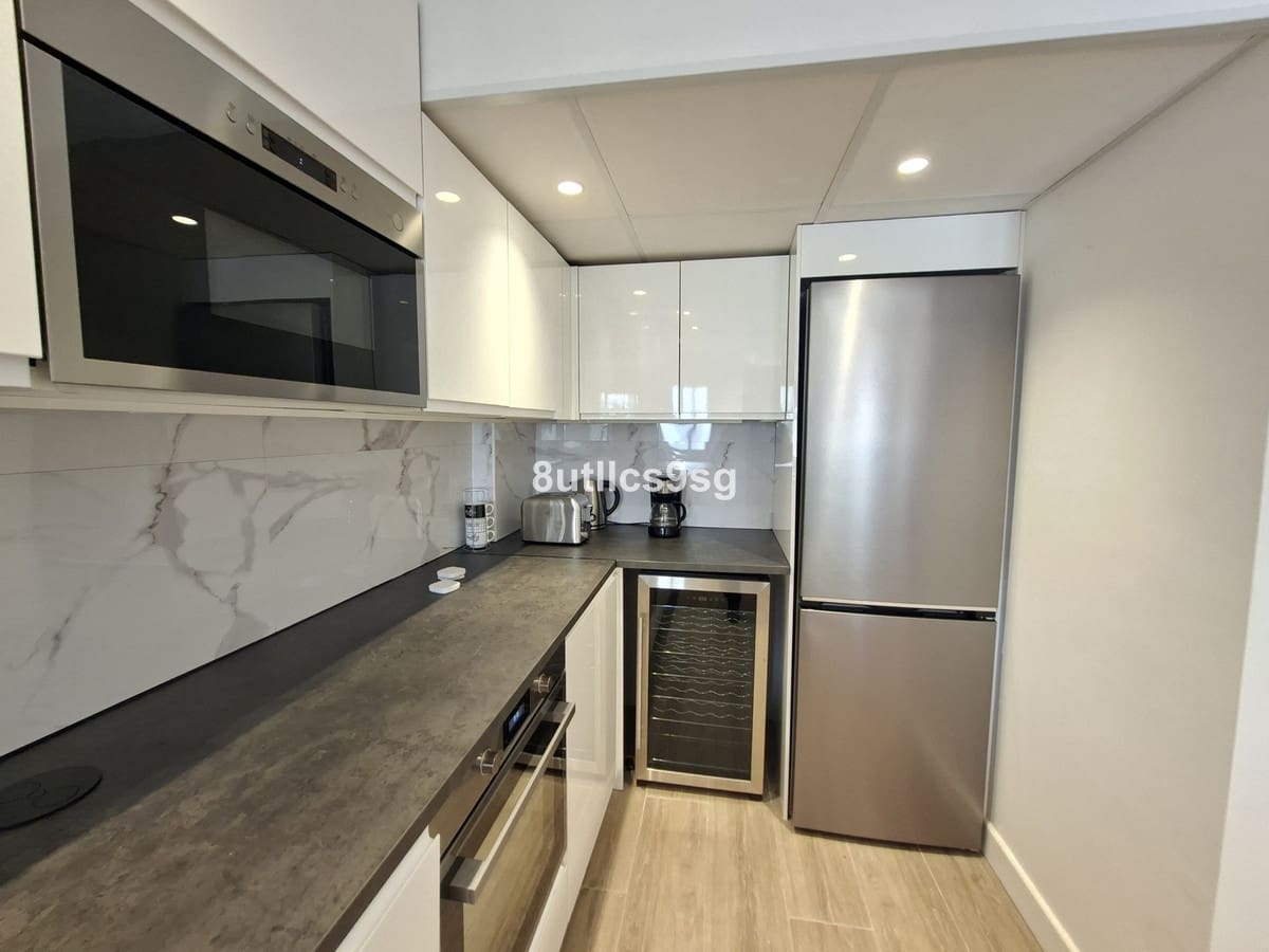 3 bedroom Apartment for sale in Nueva Andalucia with pool garage - € 549,000 (Ref: 9694151)