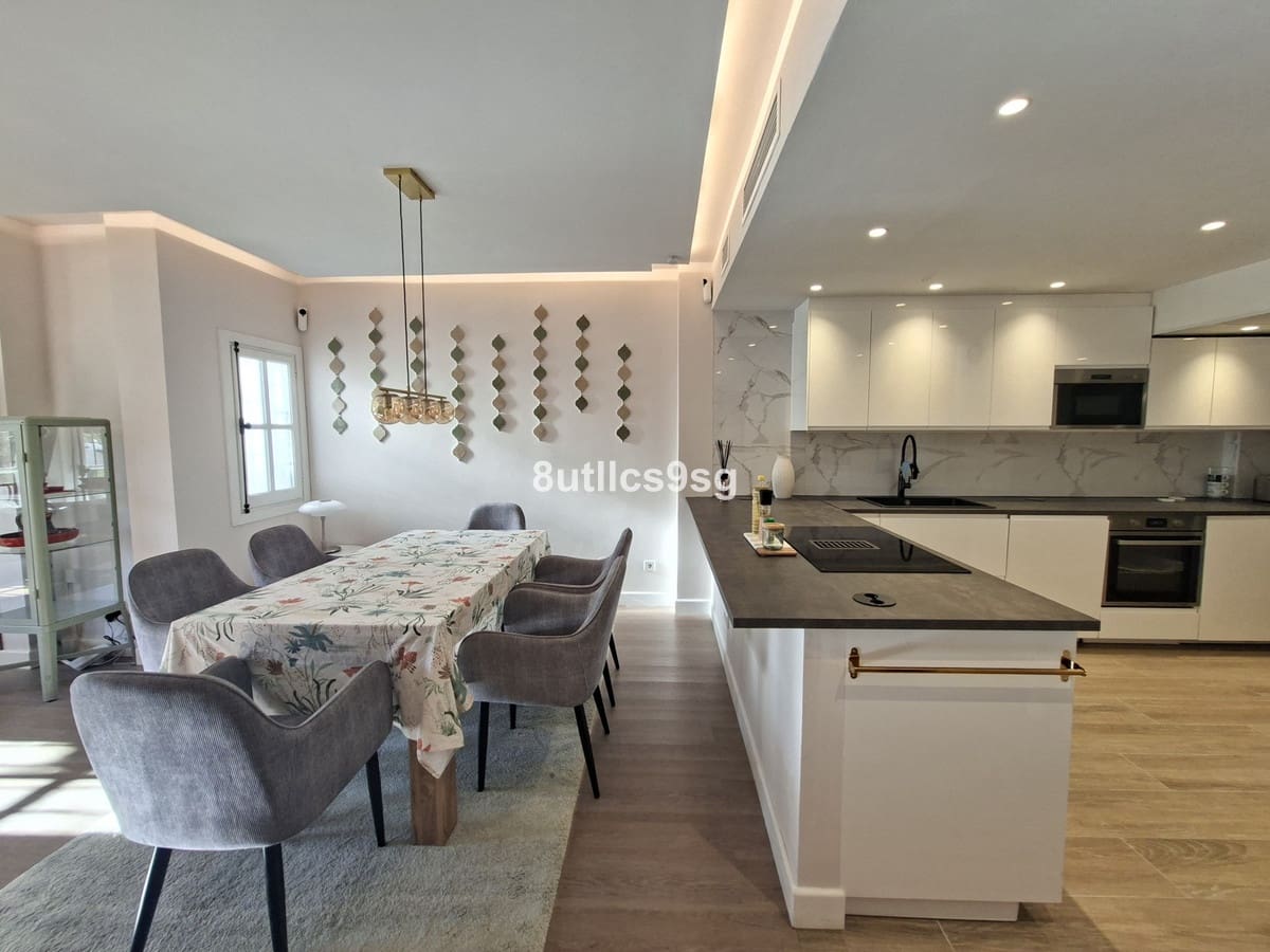 3 bedroom Apartment for sale in Nueva Andalucia with pool garage - € 549,000 (Ref: 9694151)