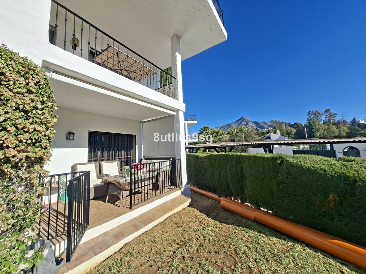 3 bedroom Apartment for sale in Nueva Andalucia with pool garage - € 549,000 (Ref: 9694151)
