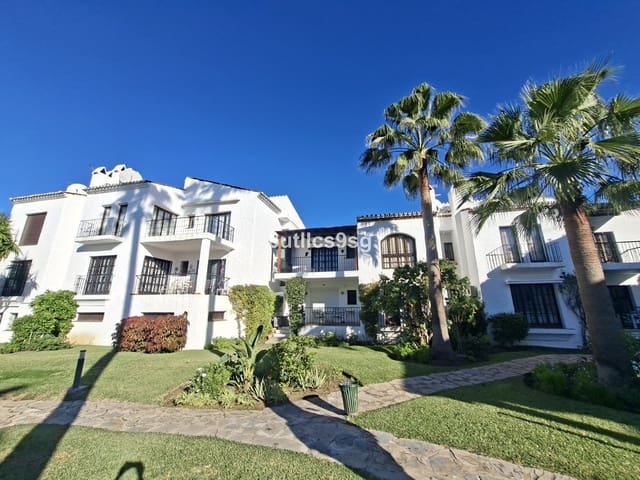 3 quarto Apartamento para venda em Nueva Andalucia, Marbella com piscina garagem - 549 000 € (Ref: 9694151)