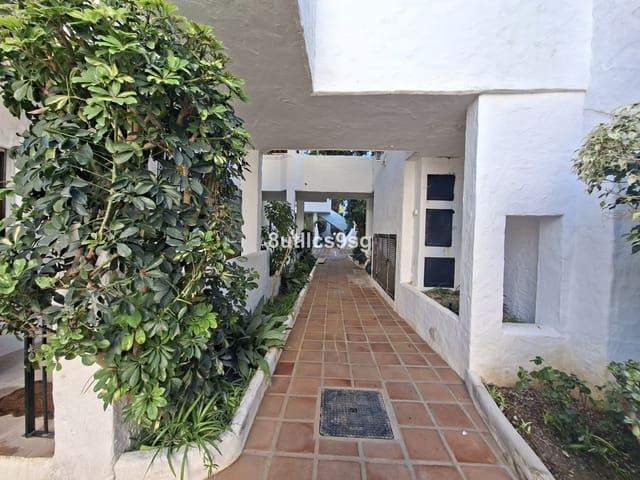 3 quarto Apartamento para venda em Nueva Andalucia, Marbella com piscina garagem - 549 000 € (Ref: 9694151)