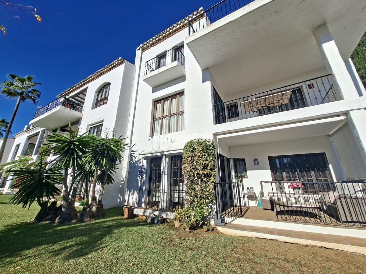 3 bedroom Apartment for sale in Nueva Andalucia with pool garage - € 549,000 (Ref: 9694151)