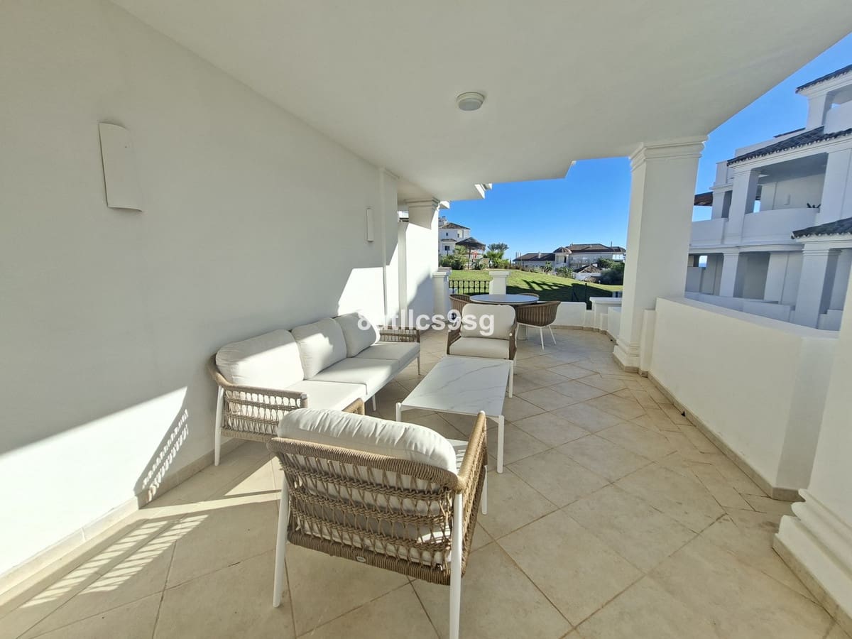 2 Zimmer Apartment zu verkaufen in Aloha Golf mit Pool Garage - 560.000 € (Ref: 9694152)