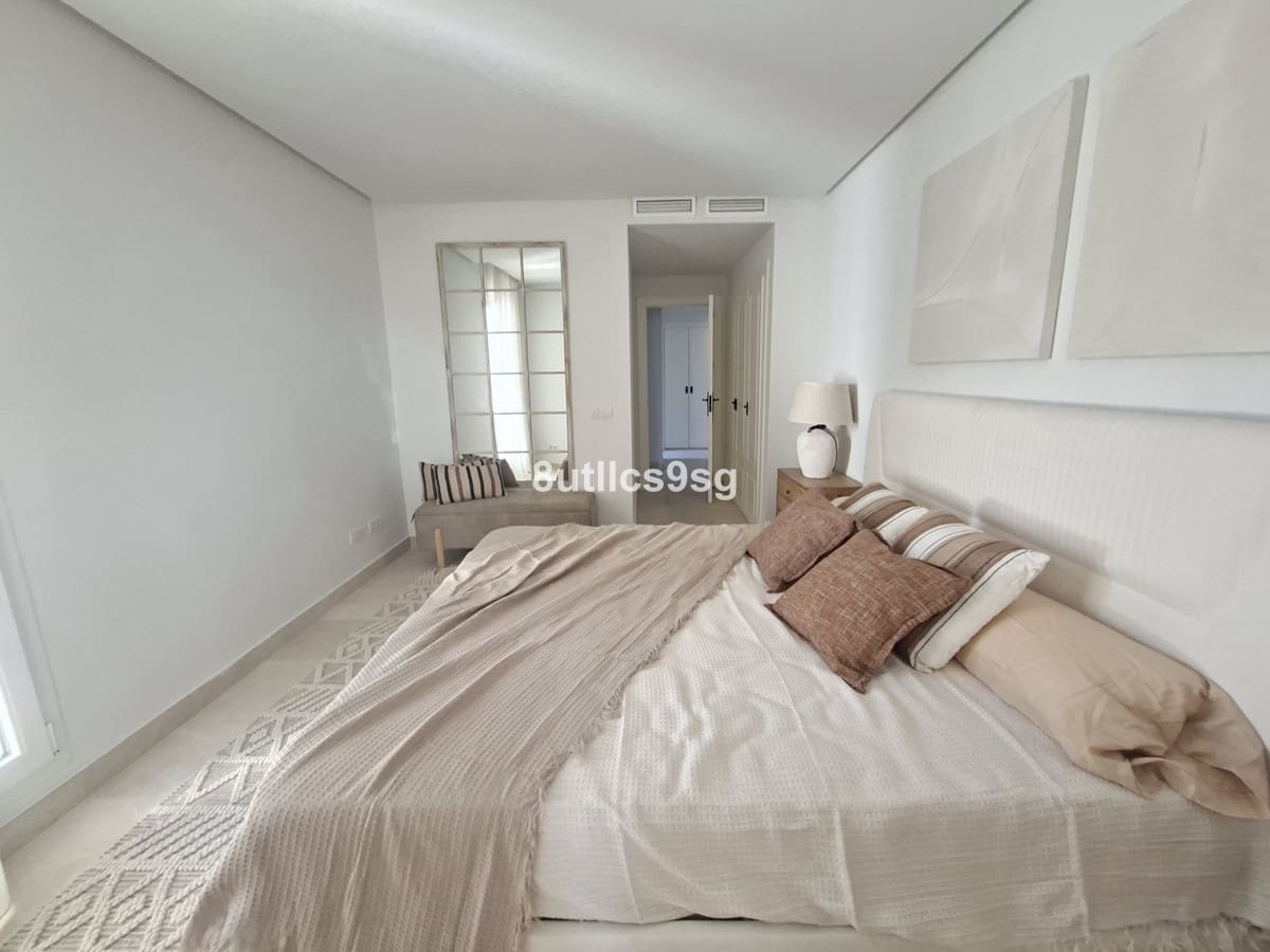 2 Zimmer Apartment zu verkaufen in Aloha Golf mit Pool Garage - 560.000 € (Ref: 9694152)