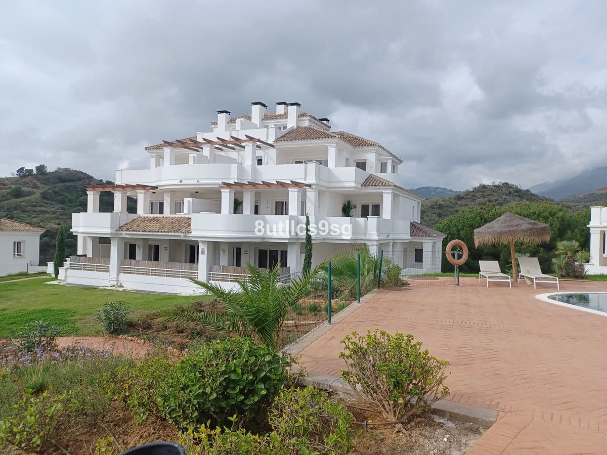 2 Zimmer Apartment zu verkaufen in Aloha Golf mit Pool Garage - 560.000 € (Ref: 9694152)