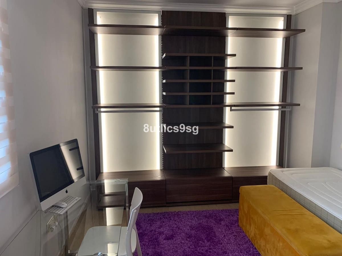 3 quarto Apartamento para venda em Estepona com piscina - 600 000 € (Ref: 9694153)