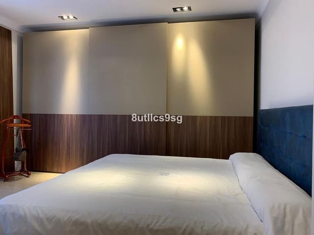 3 quarto Apartamento para venda em Estepona com piscina - 600 000 € (Ref: 9694153)