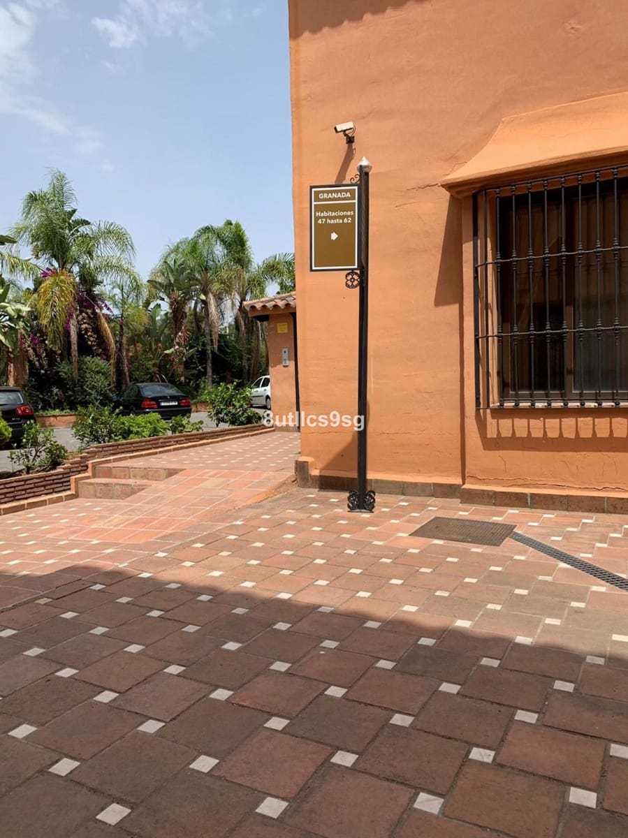 3 quarto Apartamento para venda em Estepona com piscina - 600 000 € (Ref: 9694153)