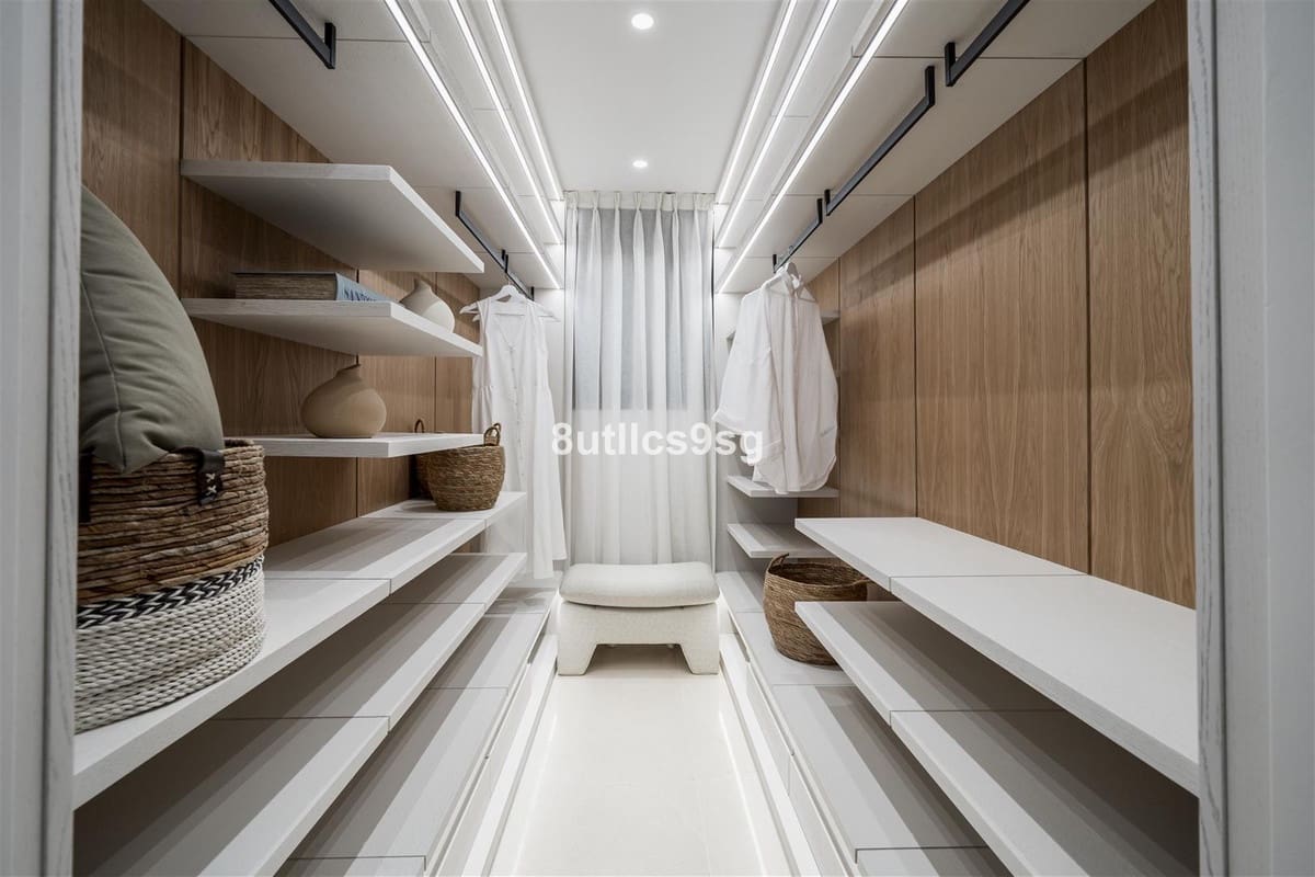 2 camera da letto Appartamento in vendita in Aloha Golf con piscina garage - 1.192.500 € (Rif: 9694154)