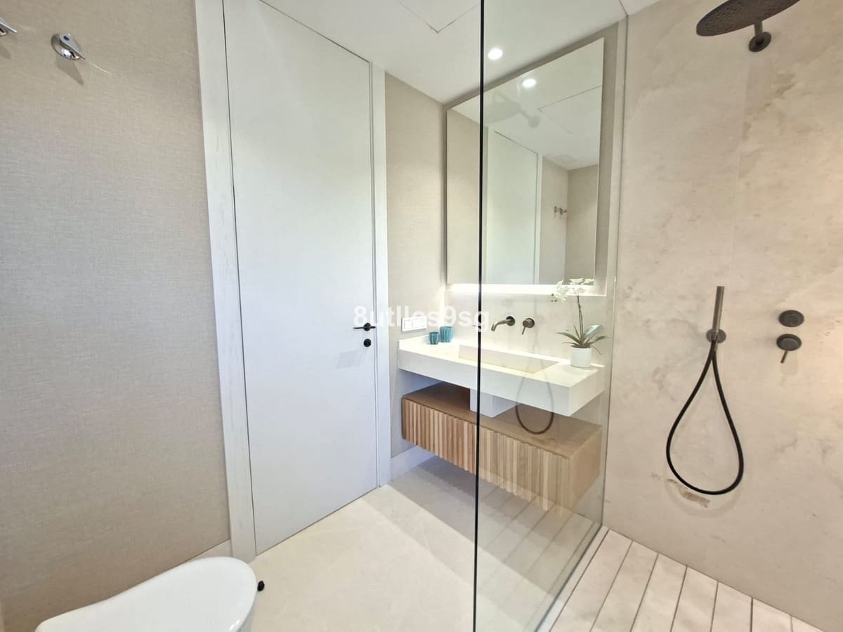 2 camera da letto Appartamento in vendita in Aloha Golf con piscina garage - 1.192.500 € (Rif: 9694154)