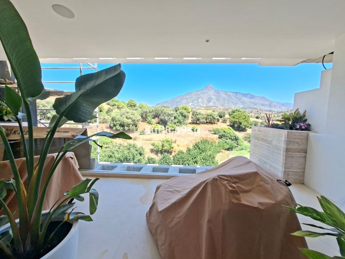 2 camera da letto Appartamento in vendita in Aloha Golf con piscina garage - 1.192.500 € (Rif: 9694154)