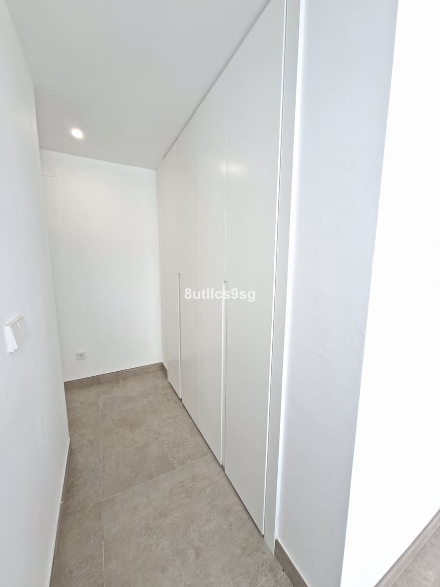 3 bedroom Penthouse for sale in Estepona with pool garage - € 1,290,000 (Ref: 9694155)