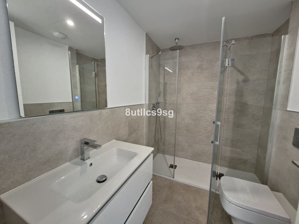 3 bedroom Penthouse for sale in Estepona with pool garage - € 1,290,000 (Ref: 9694155)