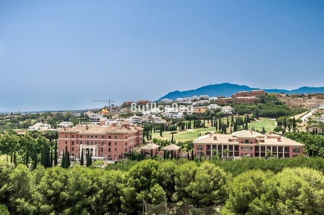 4 makuuhuone Huvila myytävänä paikassa Los Flamingos, Benahavís mukana uima-altaan 
autotalli - 3 200 000 € (Ref: 9694158)