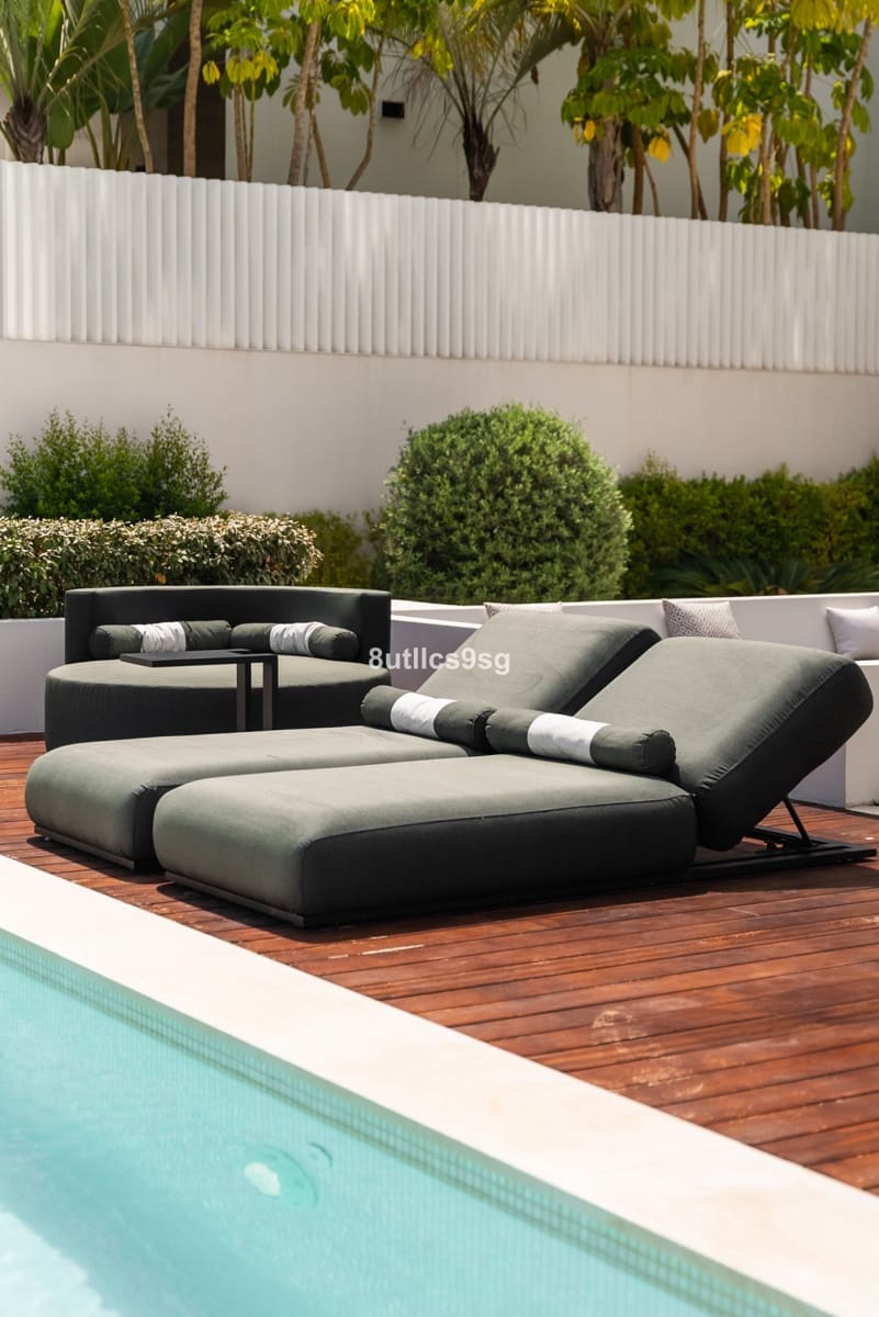 5 slaapkamer Villa te koop in Nueva Andalucia met zwembad garage - € 4.995.000 (Ref: 9694160)